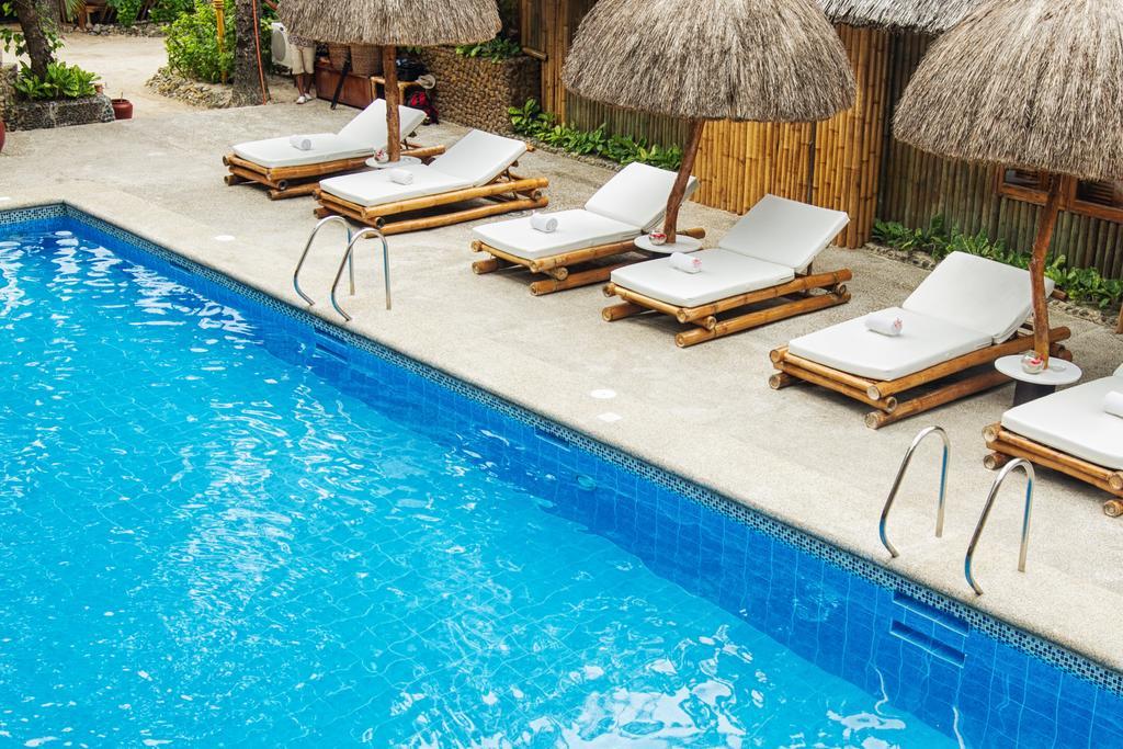 Fridays Boracay Beach Resort Balabag  Esterno foto